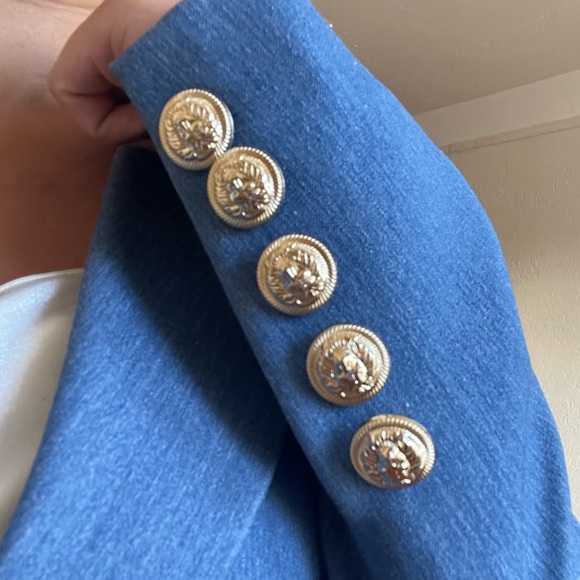 Beautiful blue chic blazer😍 - Picture 4 of 11